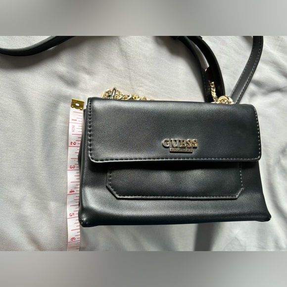 Mini Guess purse - Picture 6 of 7